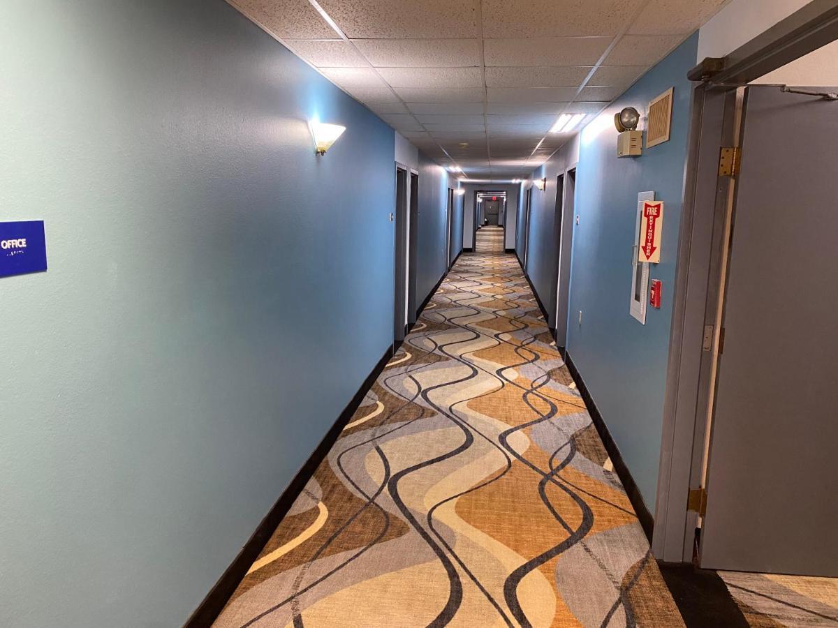 Days By Wyndham Hotel Perryville